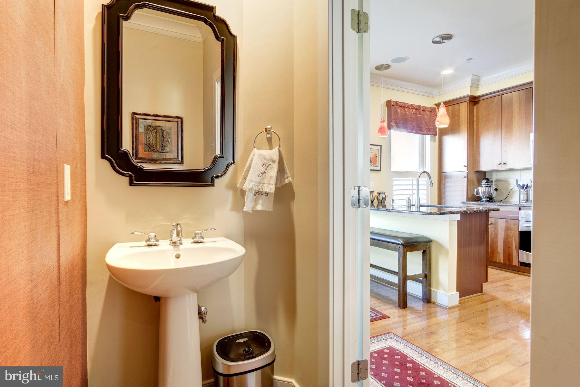 413 I Street Southeast Washington, DC 20003 - Photo 12 of 54