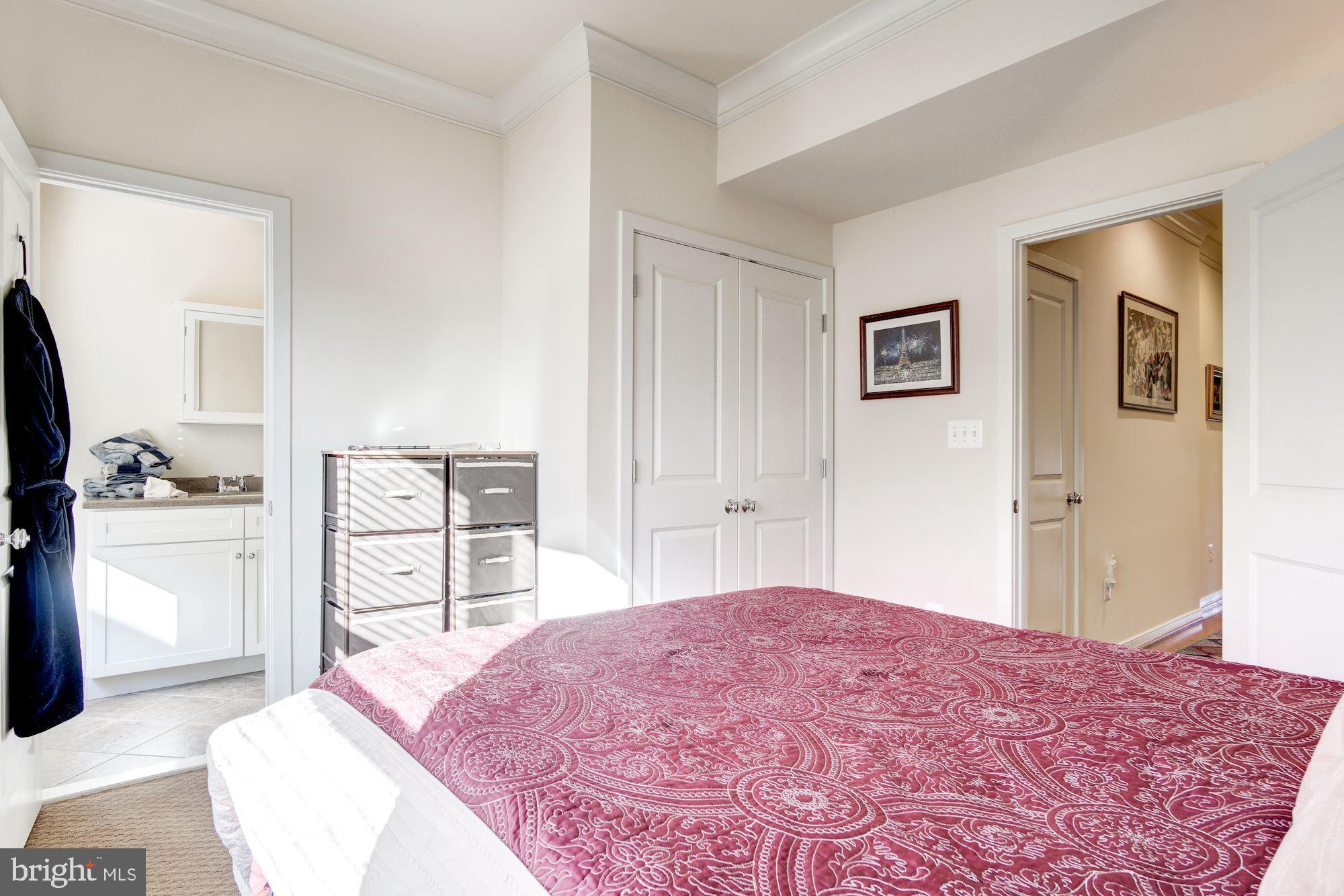 413 I Street Southeast Washington, DC 20003 - Photo 19 of 54