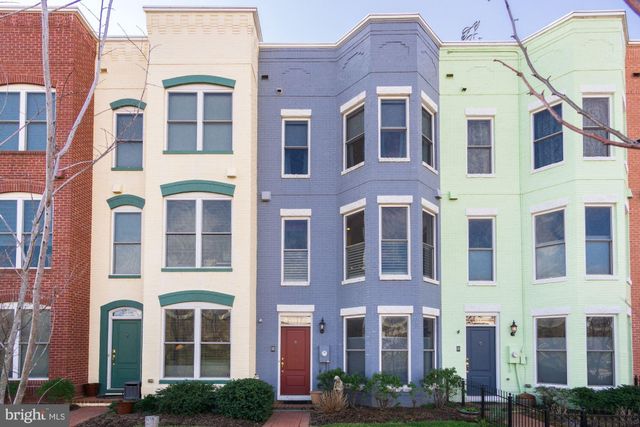 $1,200,000 | 413 I Street Southeast, Washington, DC 20003