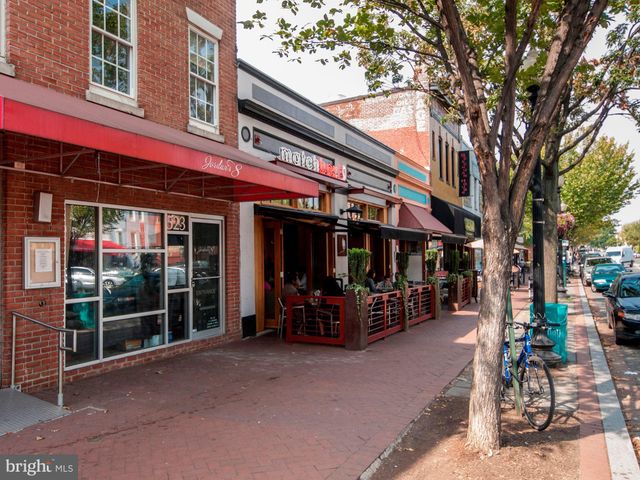 $1,200,000 | 413 I Street Southeast, Washington, DC 20003