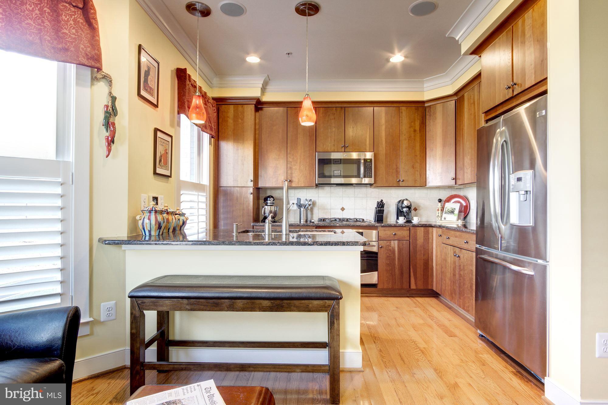 413 I Street Southeast Washington, DC 20003 - Photo 8 of 54