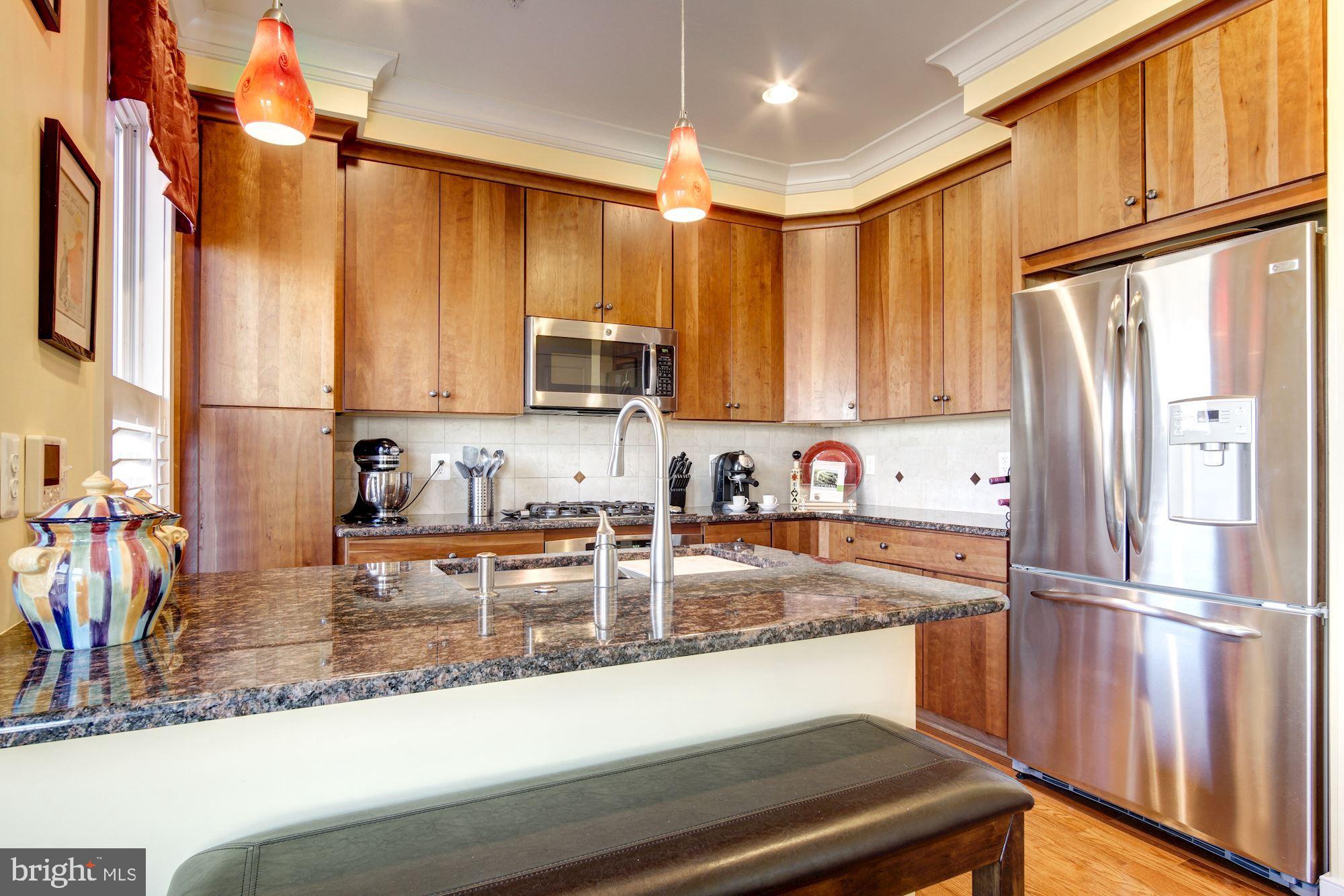 413 I Street Southeast Washington, DC 20003 - Photo 9 of 54