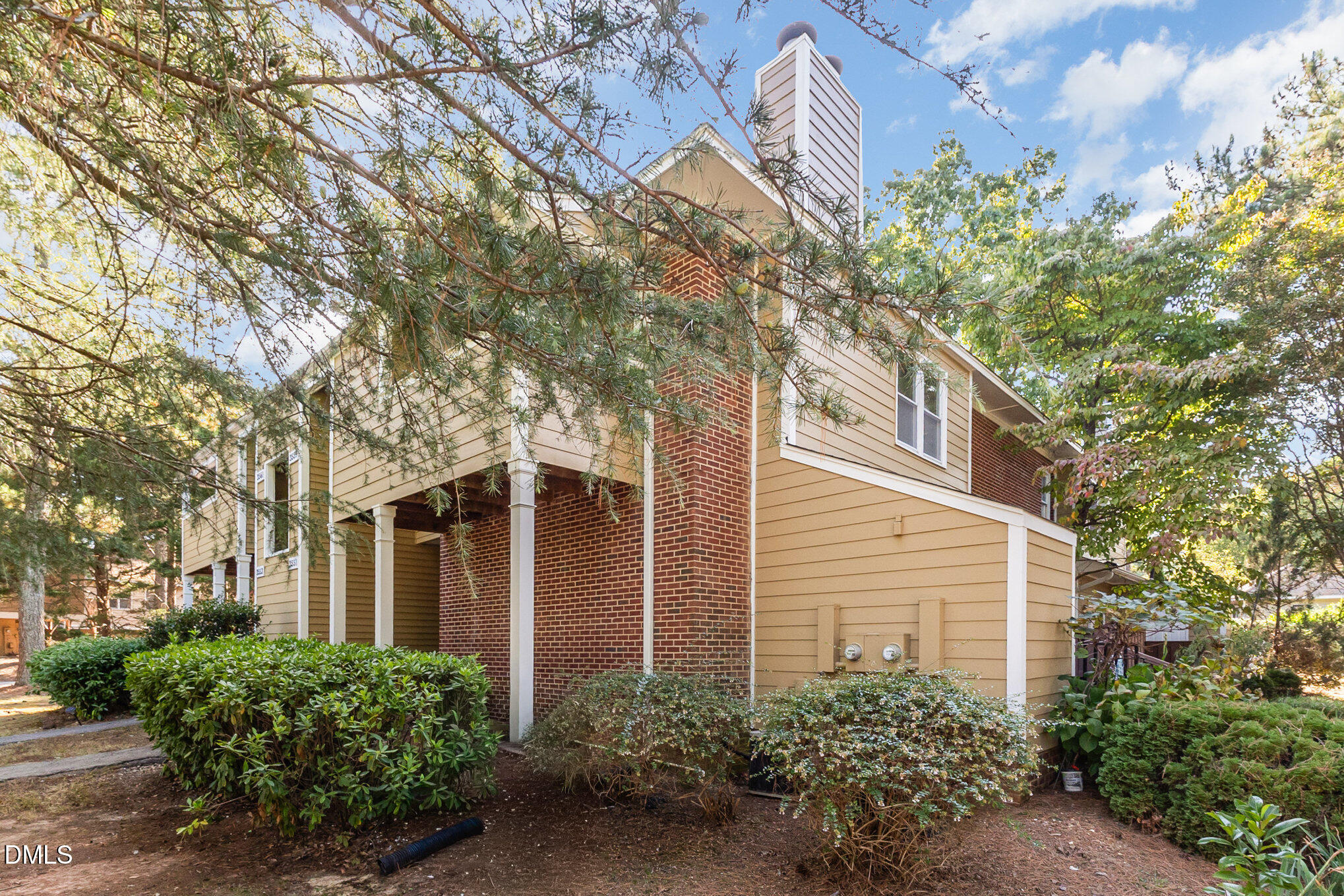 3559 Mill Run Raleigh, NC 27612 - Photo 26 of 28 front view of a house with a garden