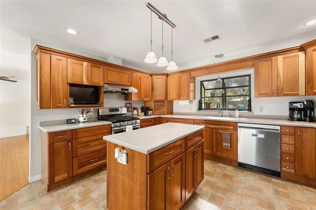 $723,000 | 2203 Northwest 23rd Terrace, Gainesville, FL 32605