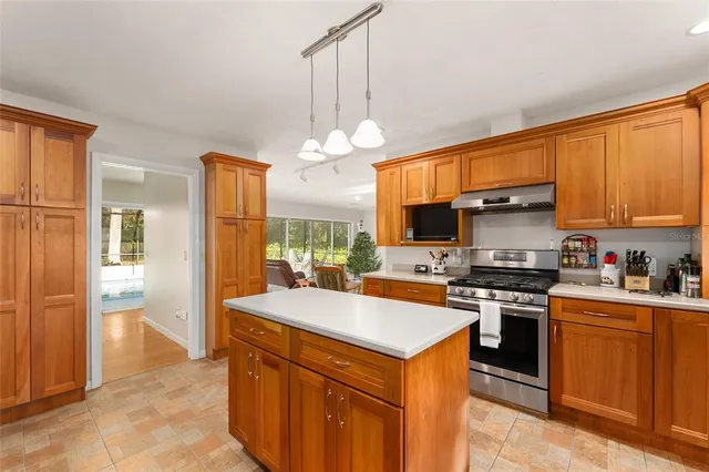 $723,000 | 2203 Northwest 23rd Terrace, Gainesville, FL 32605