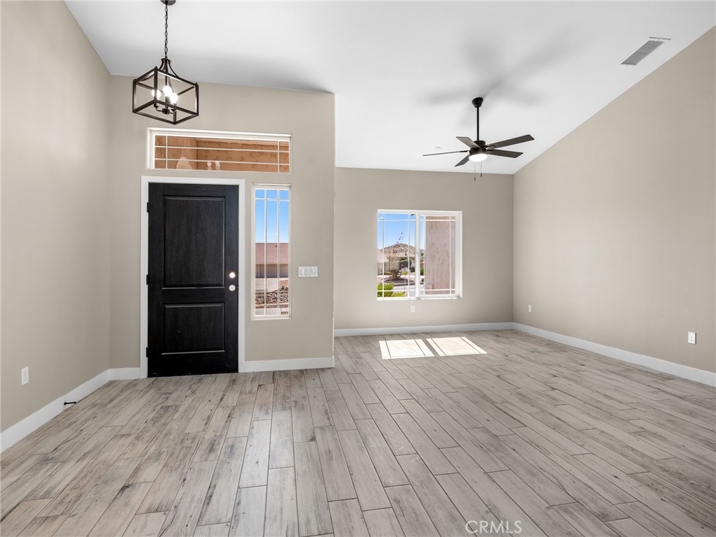 16465 Koda Road Apple Valley, CA 92307 - Photo 13 of 46