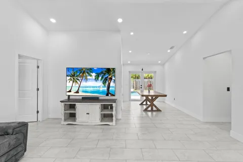 $549,999 | 11831 Northwest 38th Place, Sunrise, FL 33323