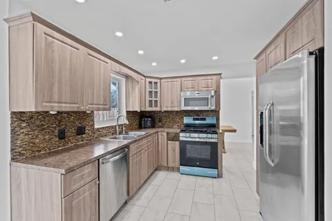 $549,999 | 11831 Northwest 38th Place, Sunrise, FL 33323