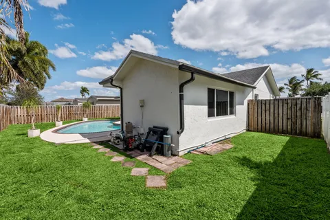 $549,999 | 11831 Northwest 38th Place, Sunrise, FL 33323