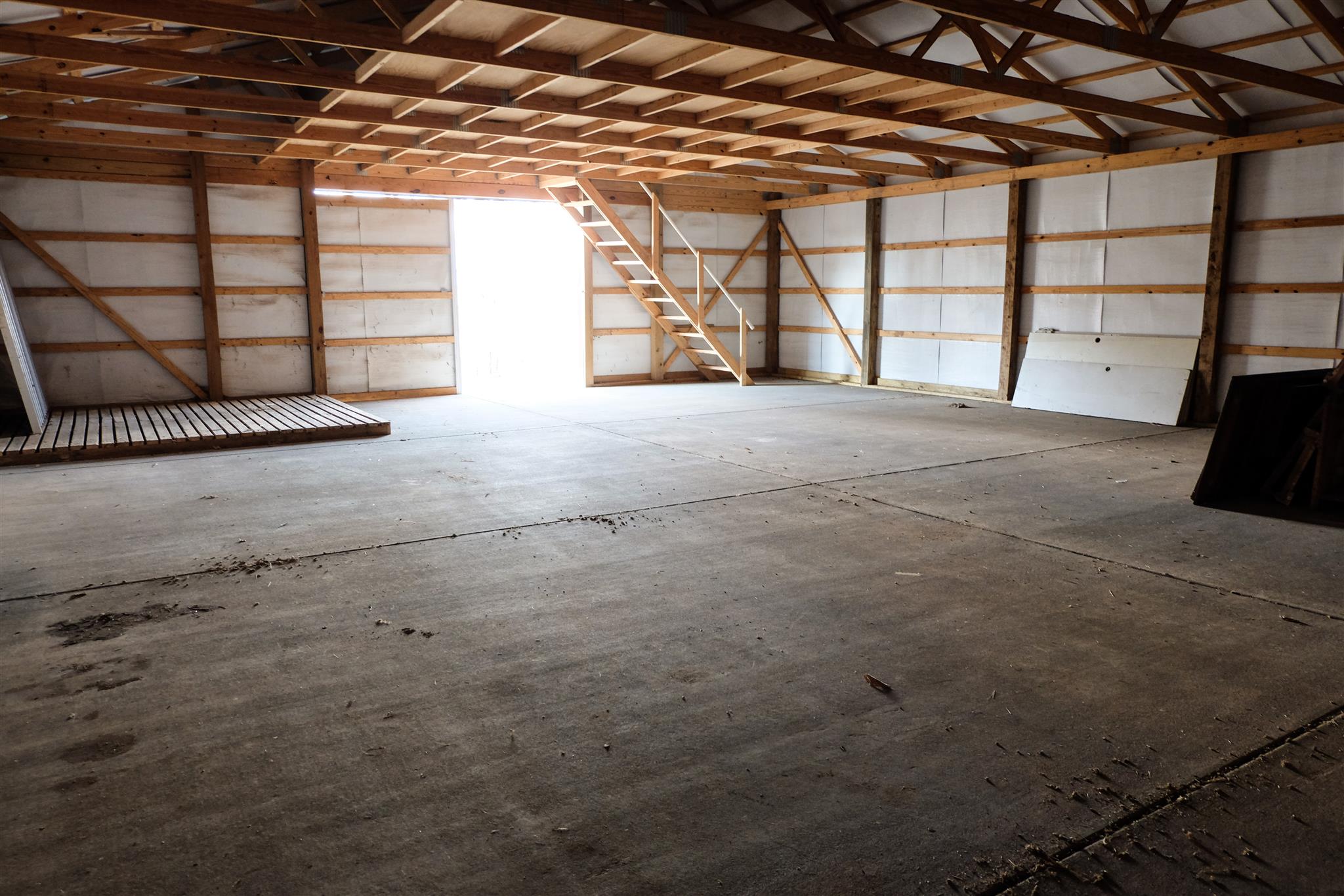 500 Higgins Road Wartrace, TN 37183 - Photo 4 of 23 Interior of Barn
