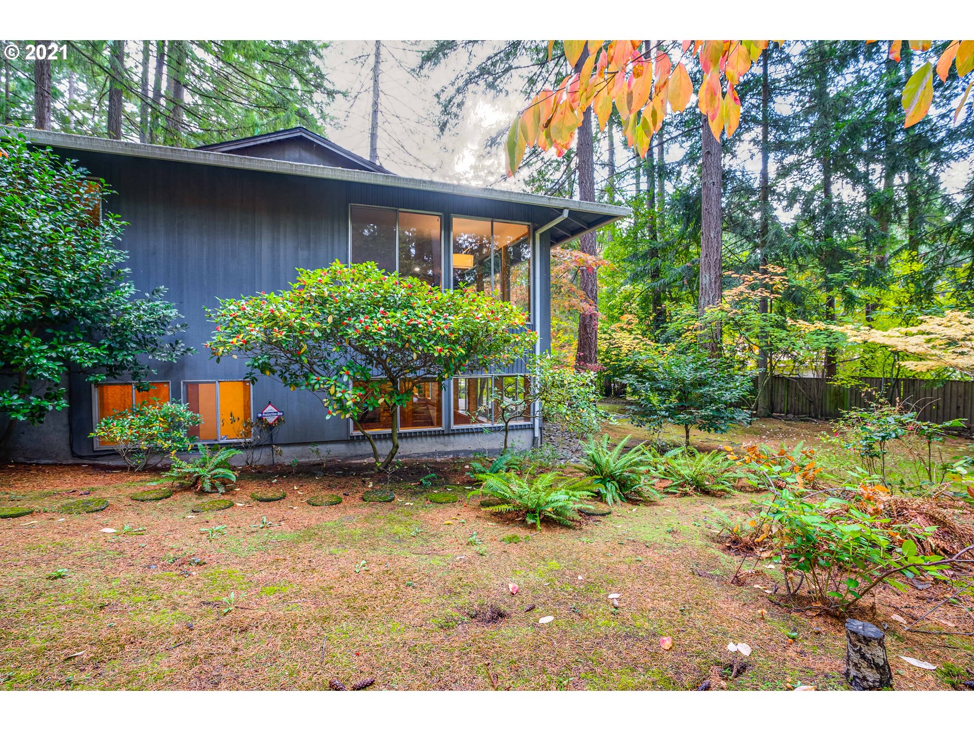 13695 Southwest Hargis Road Beaverton, OR 97008 - Photo 28 of 31 Gallery Image 28