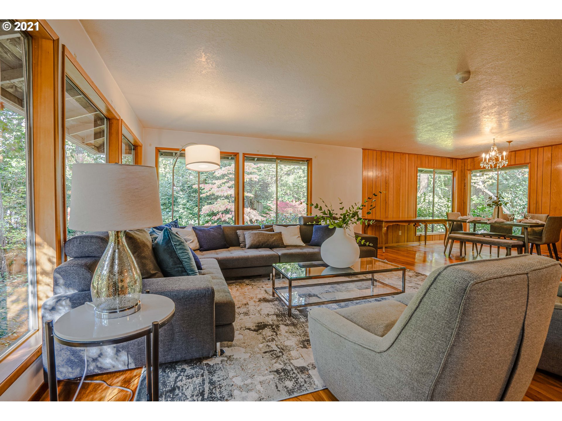13695 Southwest Hargis Road Beaverton, OR 97008 - Photo 7 of 31 Gallery Image 7