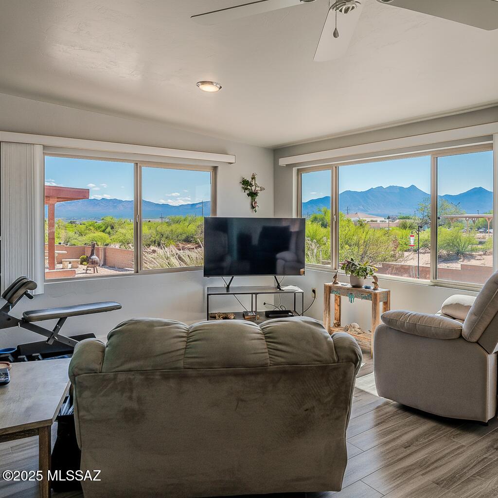 385 West Rio-Santa Cruz Green Valley, AZ 85614 - Photo 7 of 29 Gallery Image 7
