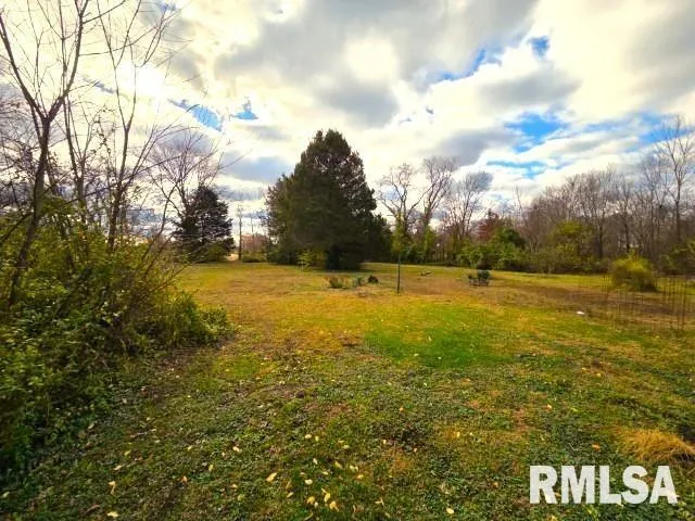 $27,500 | 155 East 4th Street, Bonnie, IL 62816