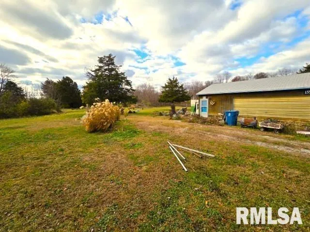 $27,500 | 155 East 4th Street, Bonnie, IL 62816