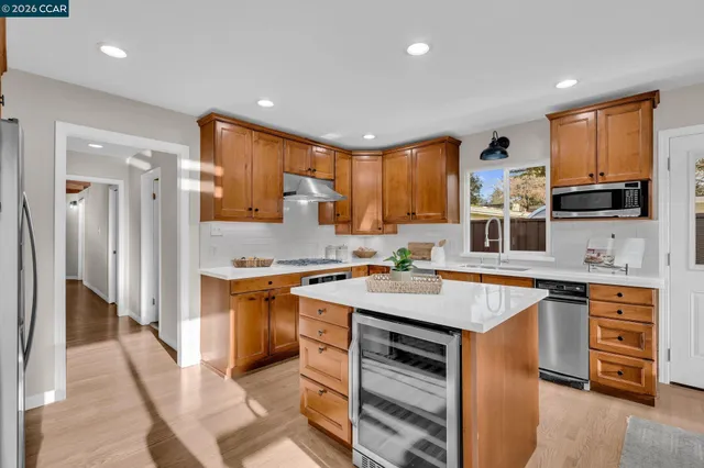 $1,589,000 | 1760 Magnolia Way, Walnut Creek, CA 94595