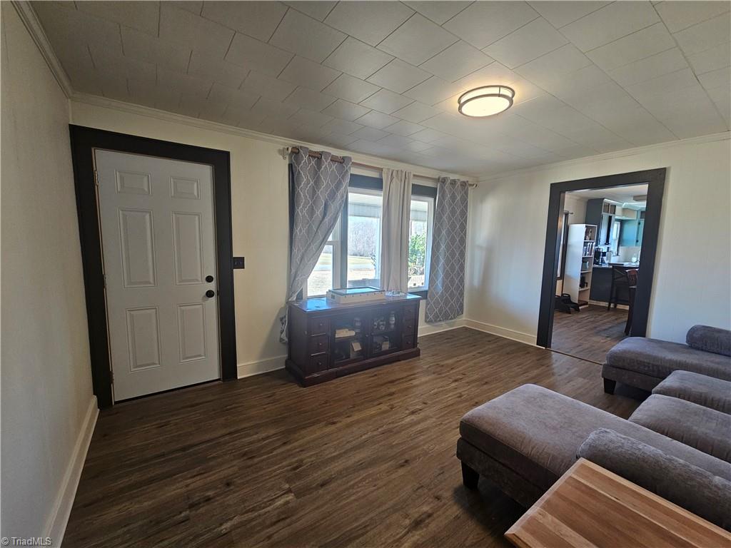 908 Boone Road Burlington, NC 27217 - Photo 12 of 25 Living Room