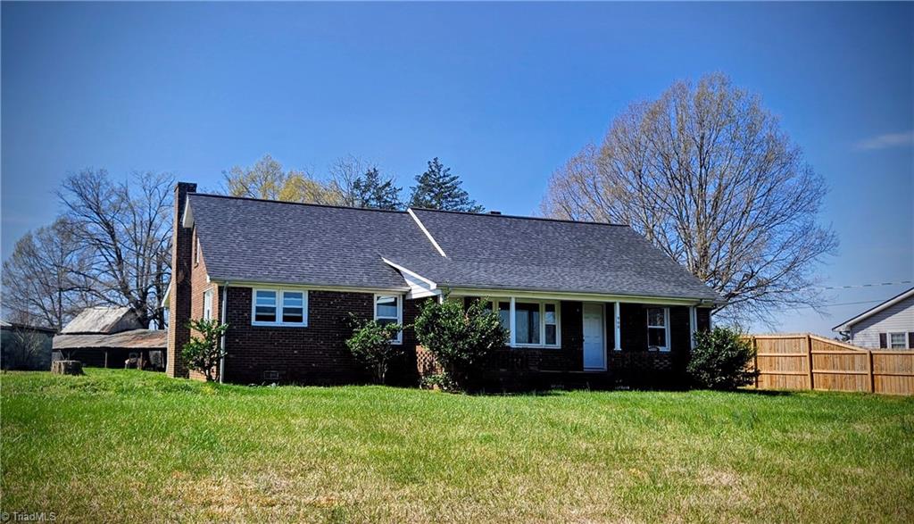 908 Boone Road Burlington, NC 27217 - Photo 2 of 27