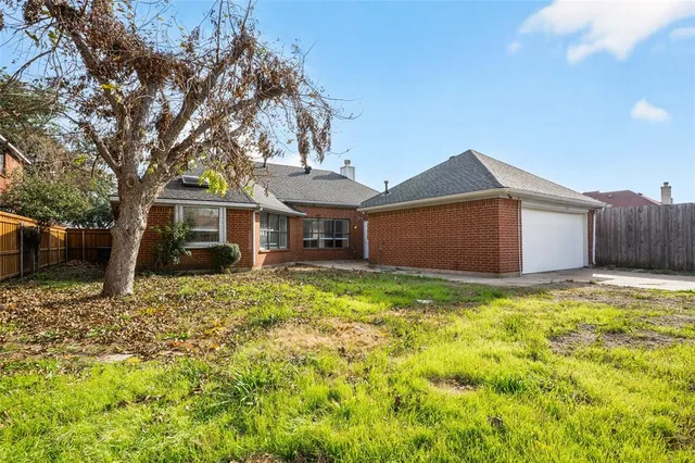 $2,295 | 1617 Briargrove Drive, Mesquite, TX 75181