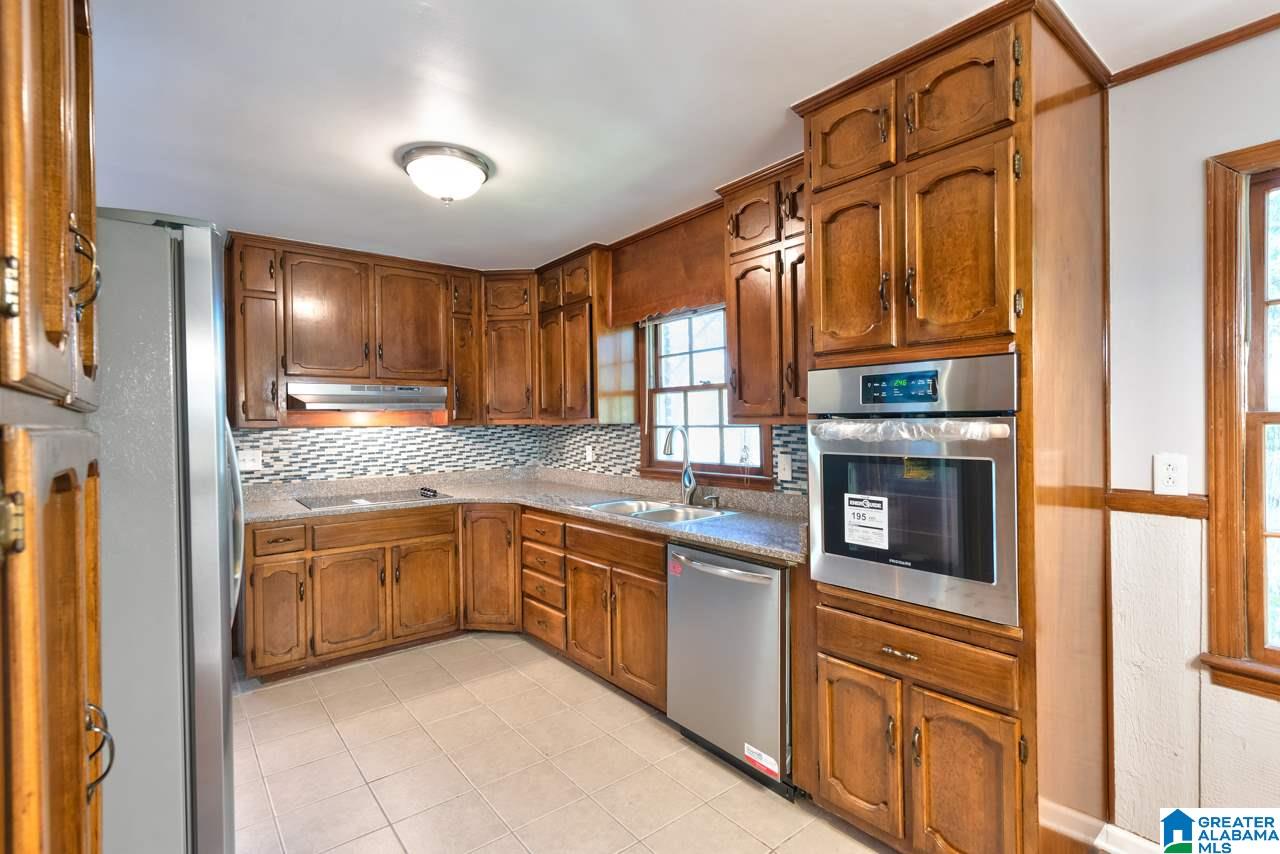 704 Lance Boulevard Birmingham, AL 35206 - Photo 9 of 32