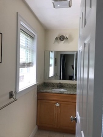 36 Lanesboro Road Worcester, MA 01606 - Photo 13 of 20 Gallery Image 13