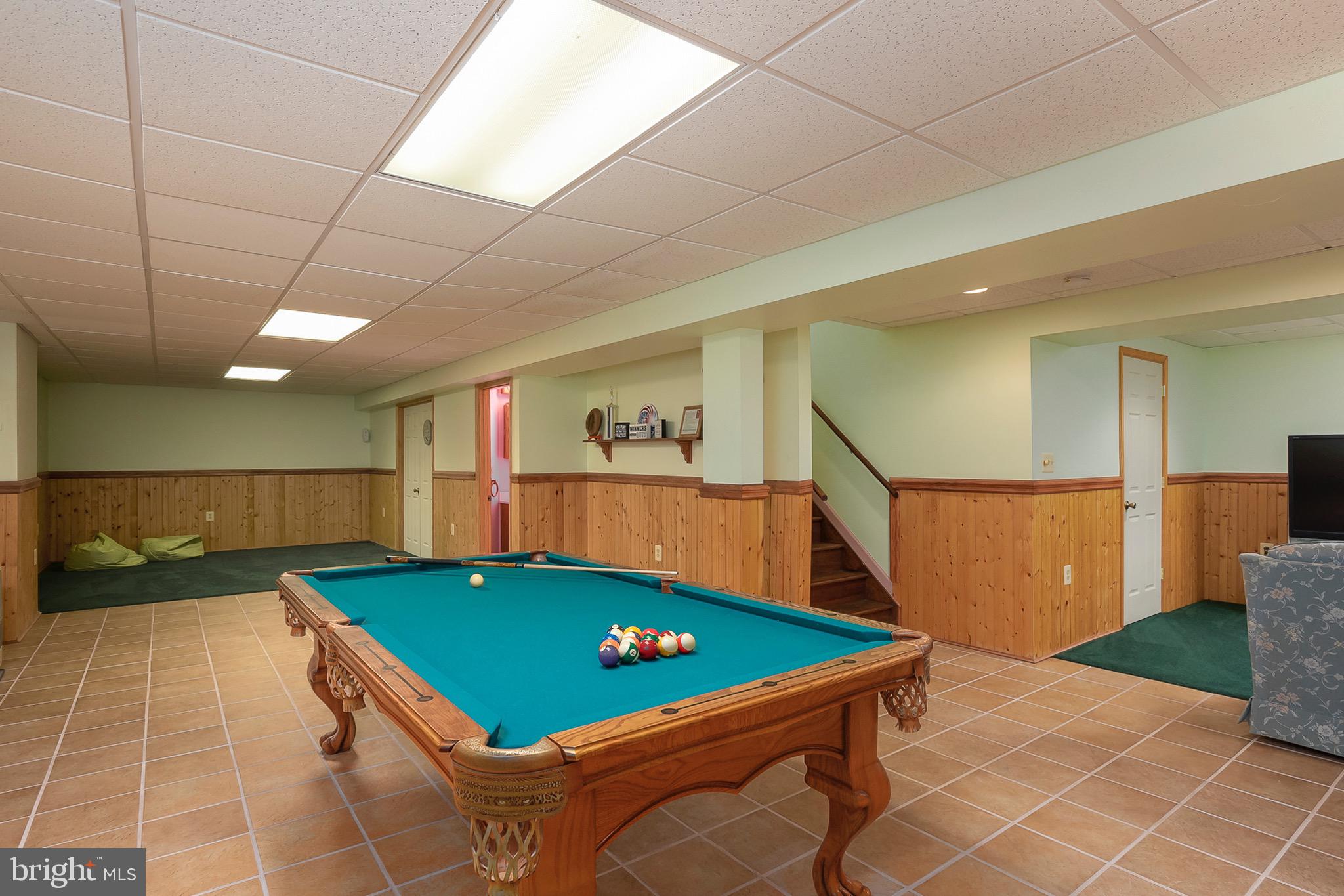 5208 Durham Road East Columbia, MD 21044 - Photo 28 of 36 a room with pool table