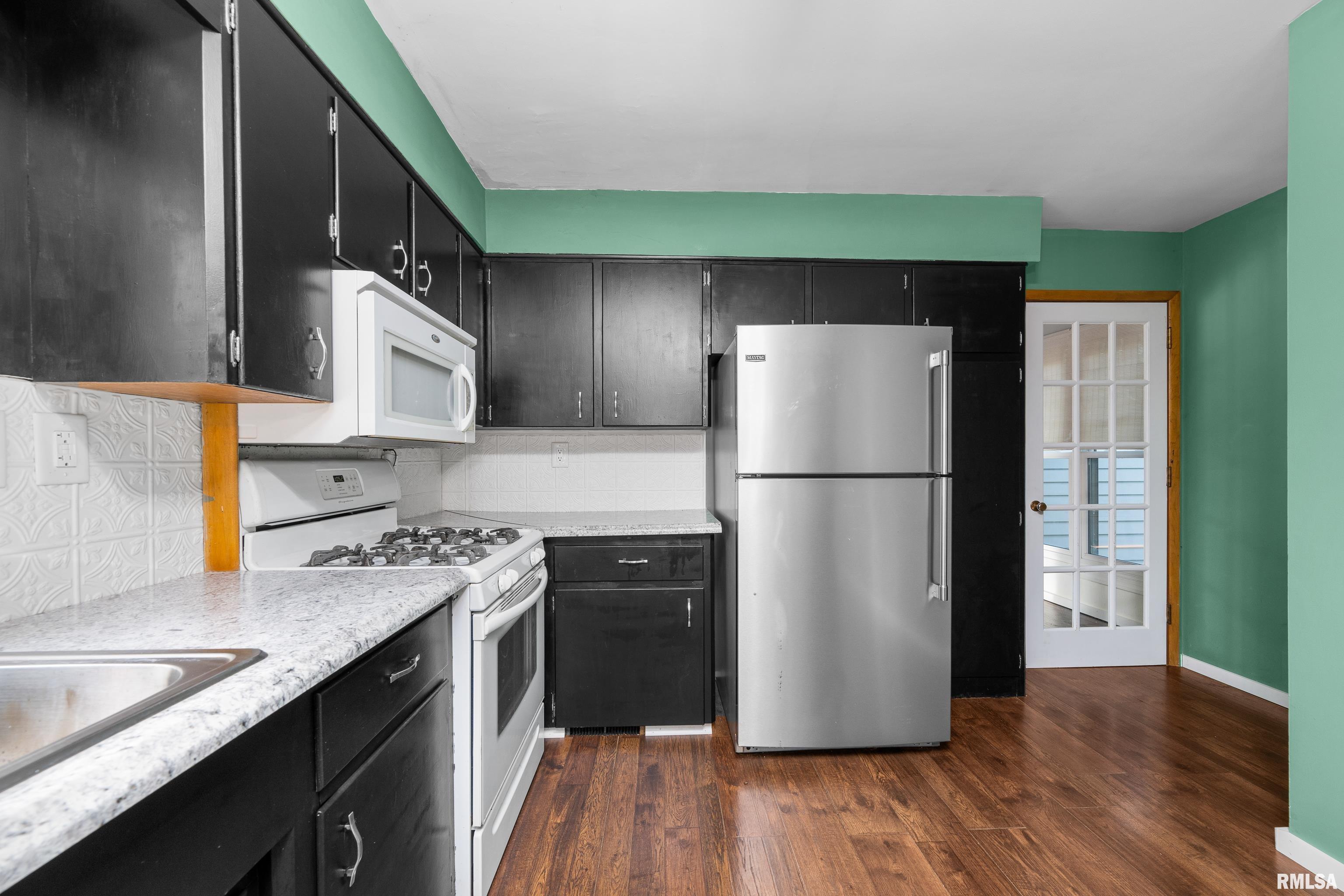 10520 Turkey Hollow Road Taylor Ridge, IL 61284 - Photo 11 of 31 Gallery Image 11