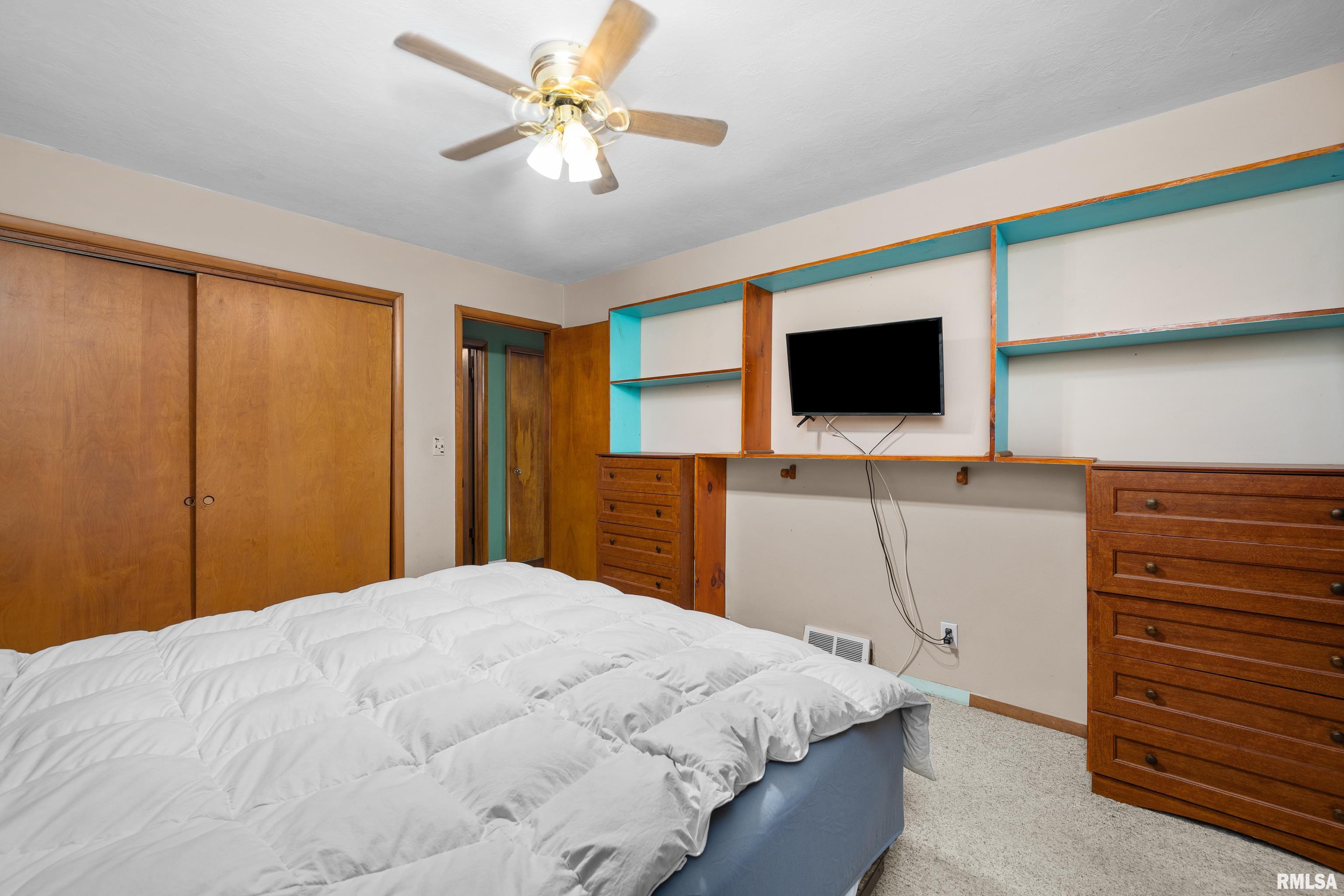 10520 Turkey Hollow Road Taylor Ridge, IL 61284 - Photo 17 of 31 Gallery Image 17