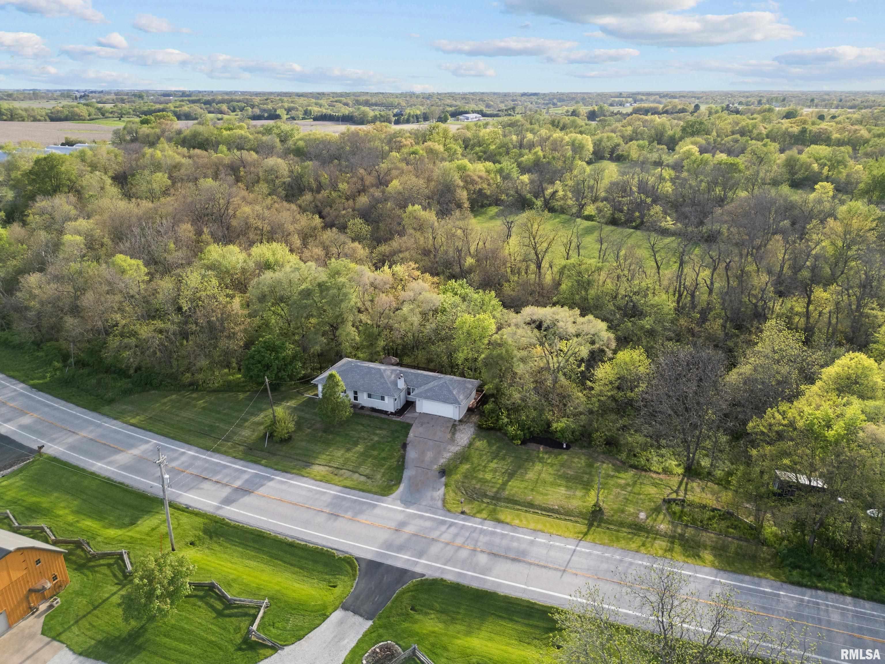 10520 Turkey Hollow Road Taylor Ridge, IL 61284 - Photo 4 of 31 Gallery Image 4