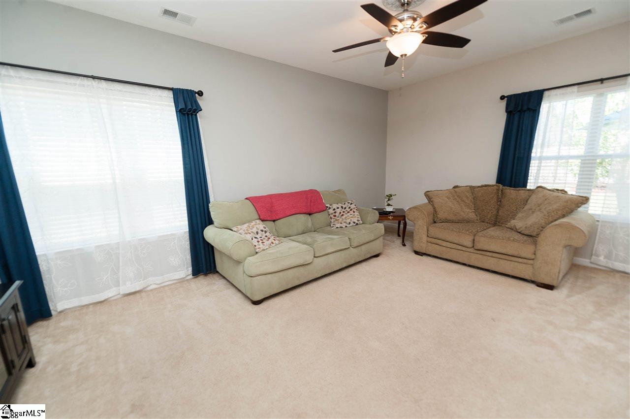 520 Bailey Elizabeth Way Inman, SC 29349 - Photo 10 of 36