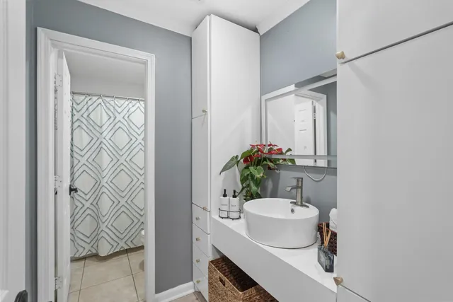 $975,000 | 1441 Bingle Road, Houston, TX 77055