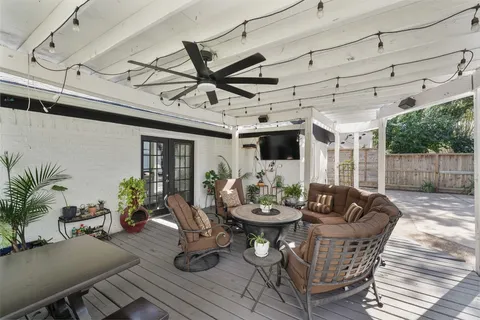 $975,000 | 1441 Bingle Road, Spring Valley Village, TX 77055