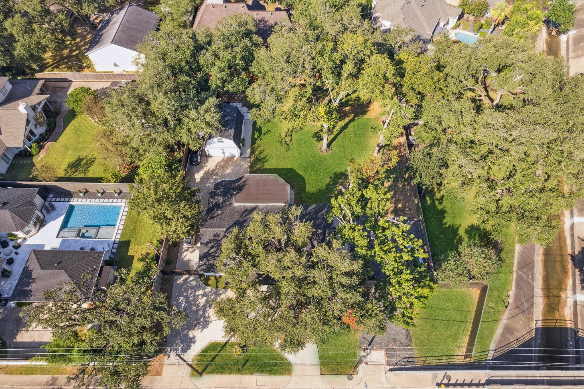 1441 Bingle Road Houston, TX 77055 - Photo 43 of 45 an aerial view of a residential houses