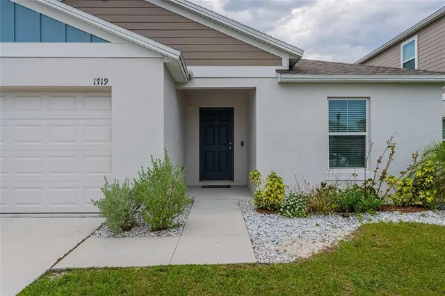 $325,000 | 1719 Durden Road, Winter Haven, FL 33880