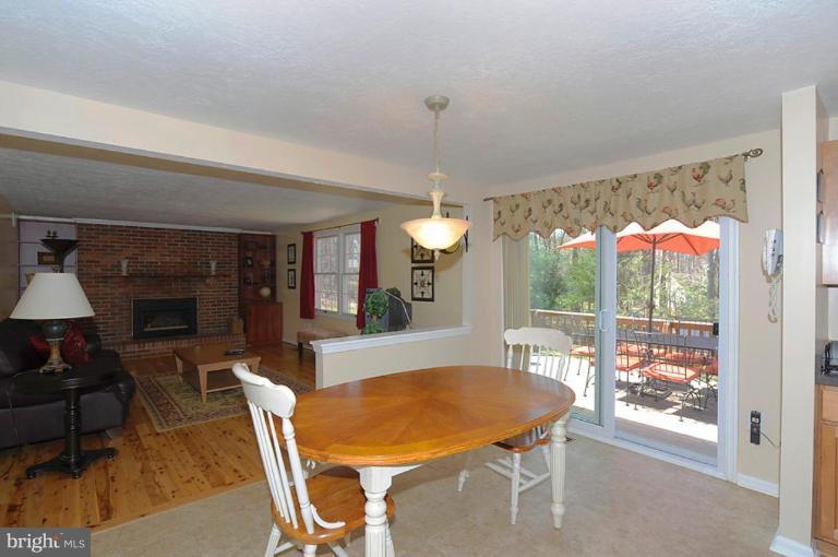 7660 Kindler Road Laurel, MD 20723 - Photo 4 of 21 Breakfast Area