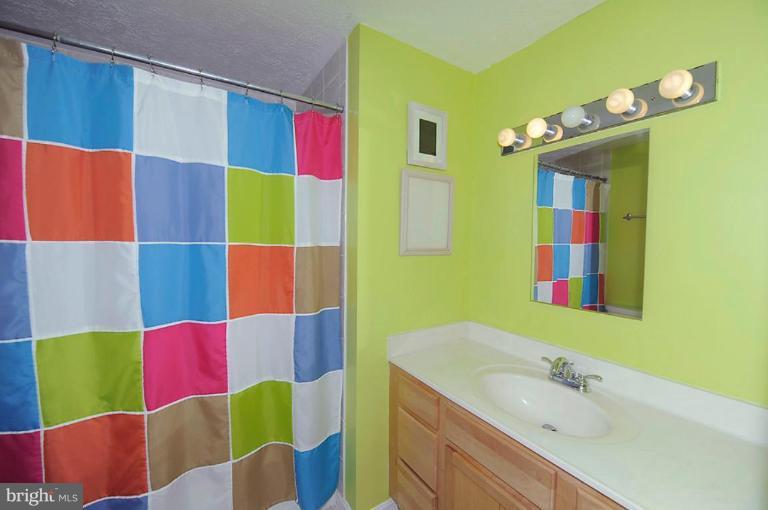 7660 Kindler Road Laurel, MD 20723 - Photo 10 of 21 Bath #2