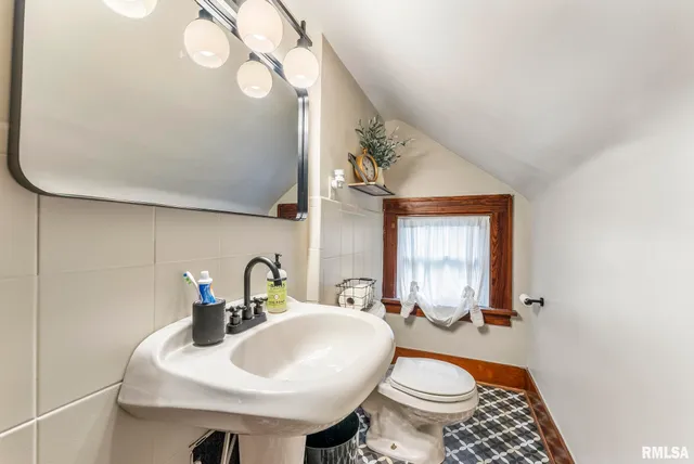 $499,000 | 10198-2720 East 2720 Street, Kewanee, IL 61443