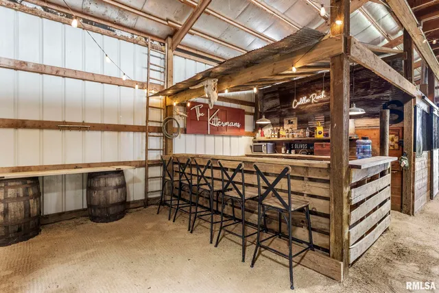 $499,000 | 10198-2720 East 2720 Street, Kewanee, IL 61443