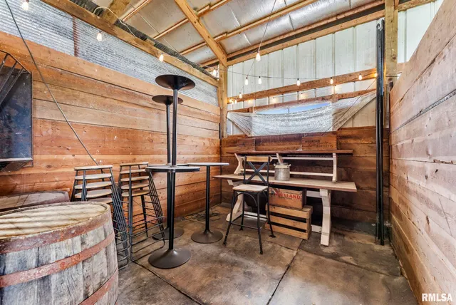 $499,000 | 10198-2720 East 2720 Street, Kewanee, IL 61443