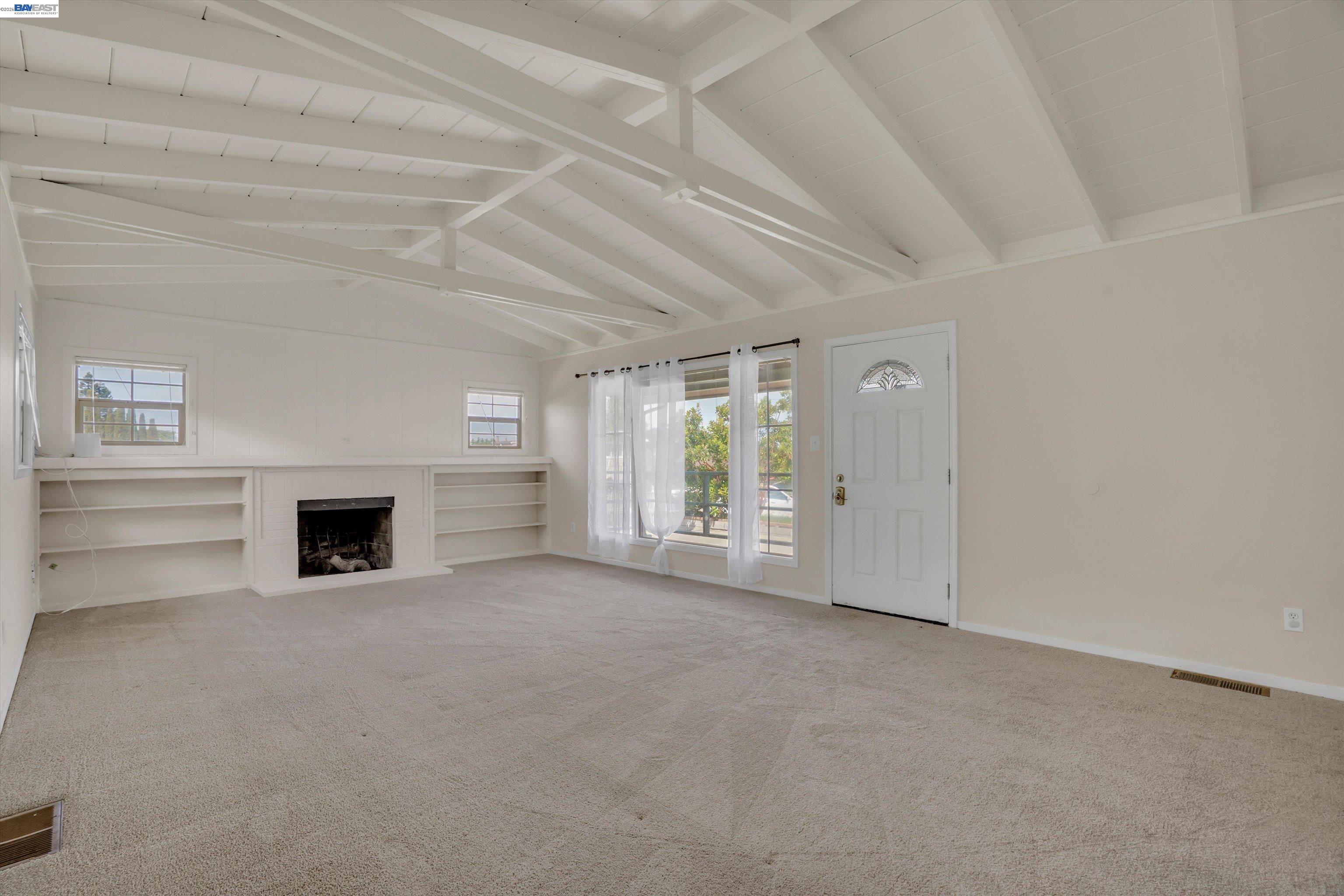 935 Second Avenue Pinole, CA 94564 - Photo 4 of 34