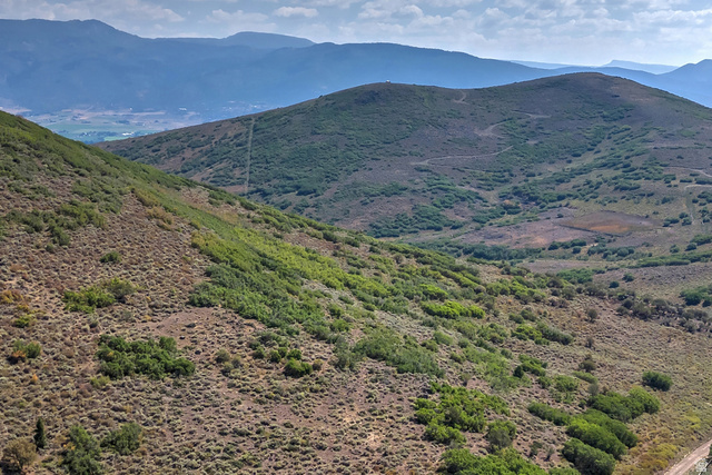 1646 North Miles Holw Road, Unit 29 Kamas, UT 84036 - Photo 5 of 35 Expansive mountain landscape featuring varied elevations and natural foliage