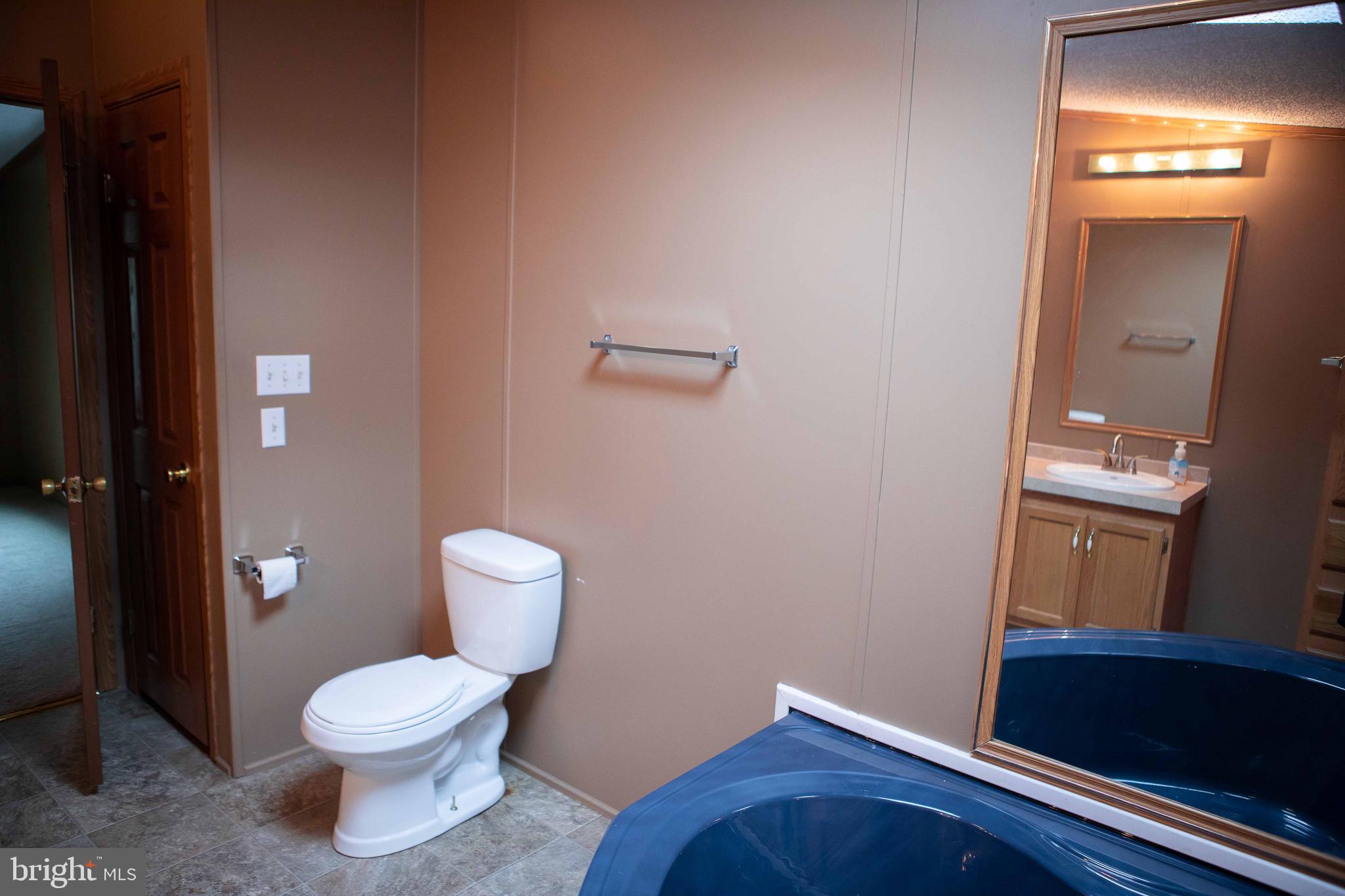 2565 Warm Spring Road Chambersburg, PA 17202 - Photo 10 of 32 Master Bathroom