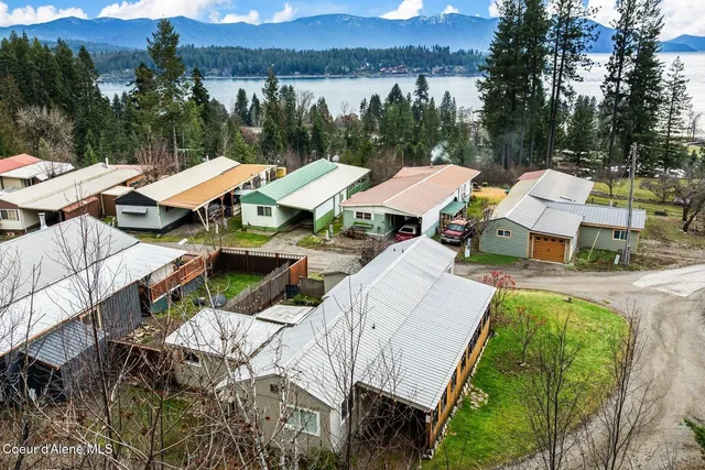 $165,000 | 302 School Street, Unit 11, Hope, ID 83836