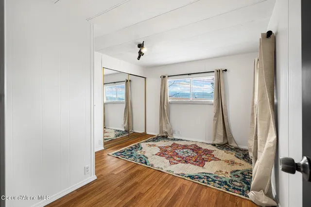 $165,000 | 302 School Street, Unit 11, Hope, ID 83836