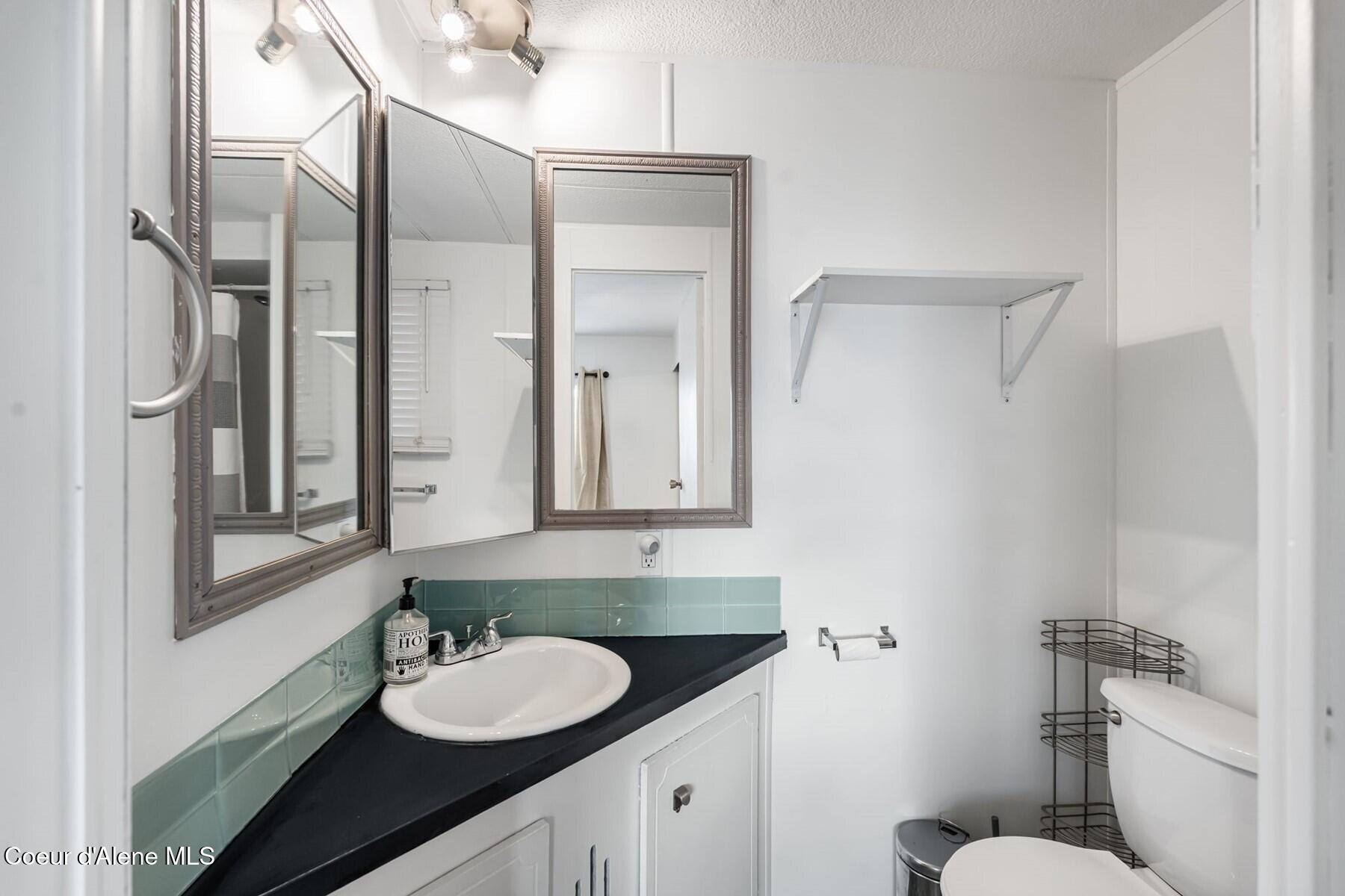 302 School Street, Unit 11 Hope, ID 83836 - Photo 26 of 39 85980017