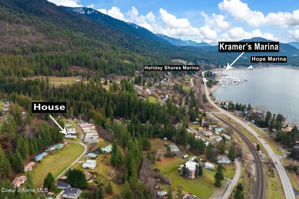 $165,000 | 302 School Street, Unit 11, Hope, ID 83836