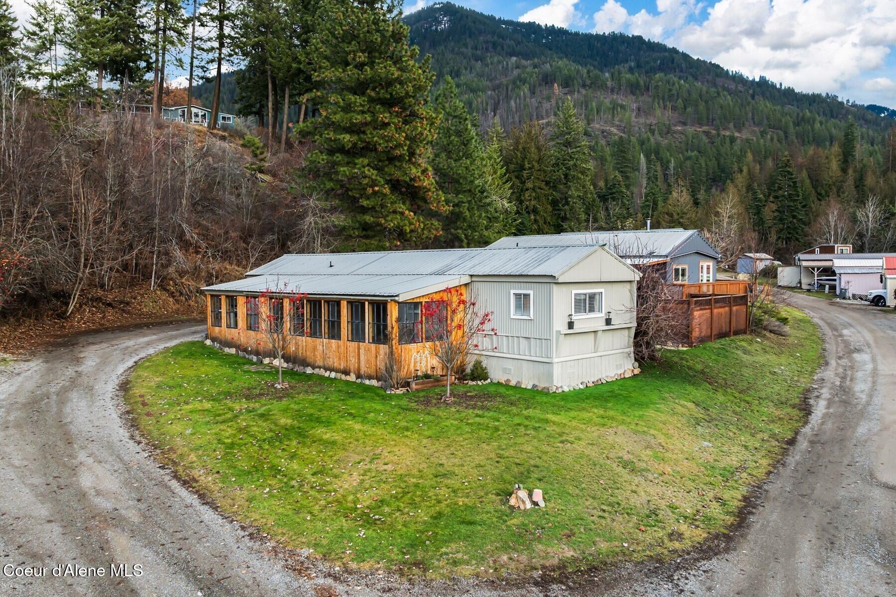 302 School Street, Unit 11 Hope, ID 83836 - Photo 36 of 39 Corner lot