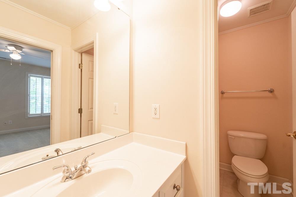 7202 Summit Waters Lane Raleigh, NC 27613 - Photo 25 of 30 Bathroom 2