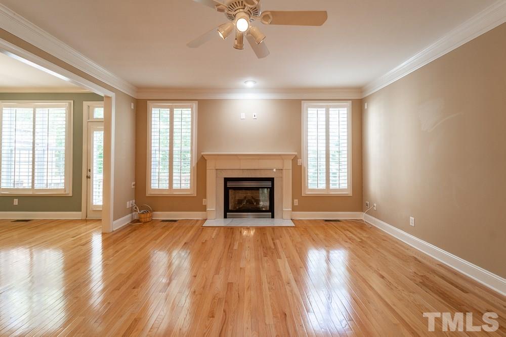 7202 Summit Waters Lane Raleigh, NC 27613 - Photo 6 of 30 Living Room