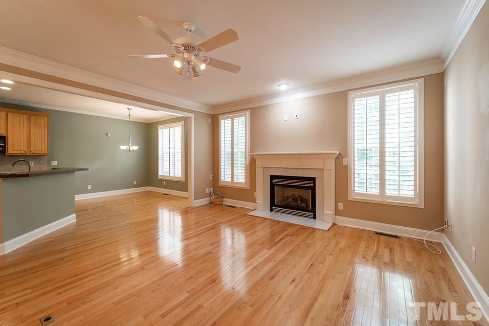 7202 Summit Waters Lane Raleigh, NC 27613 - Photo 7 of 30 Living Room